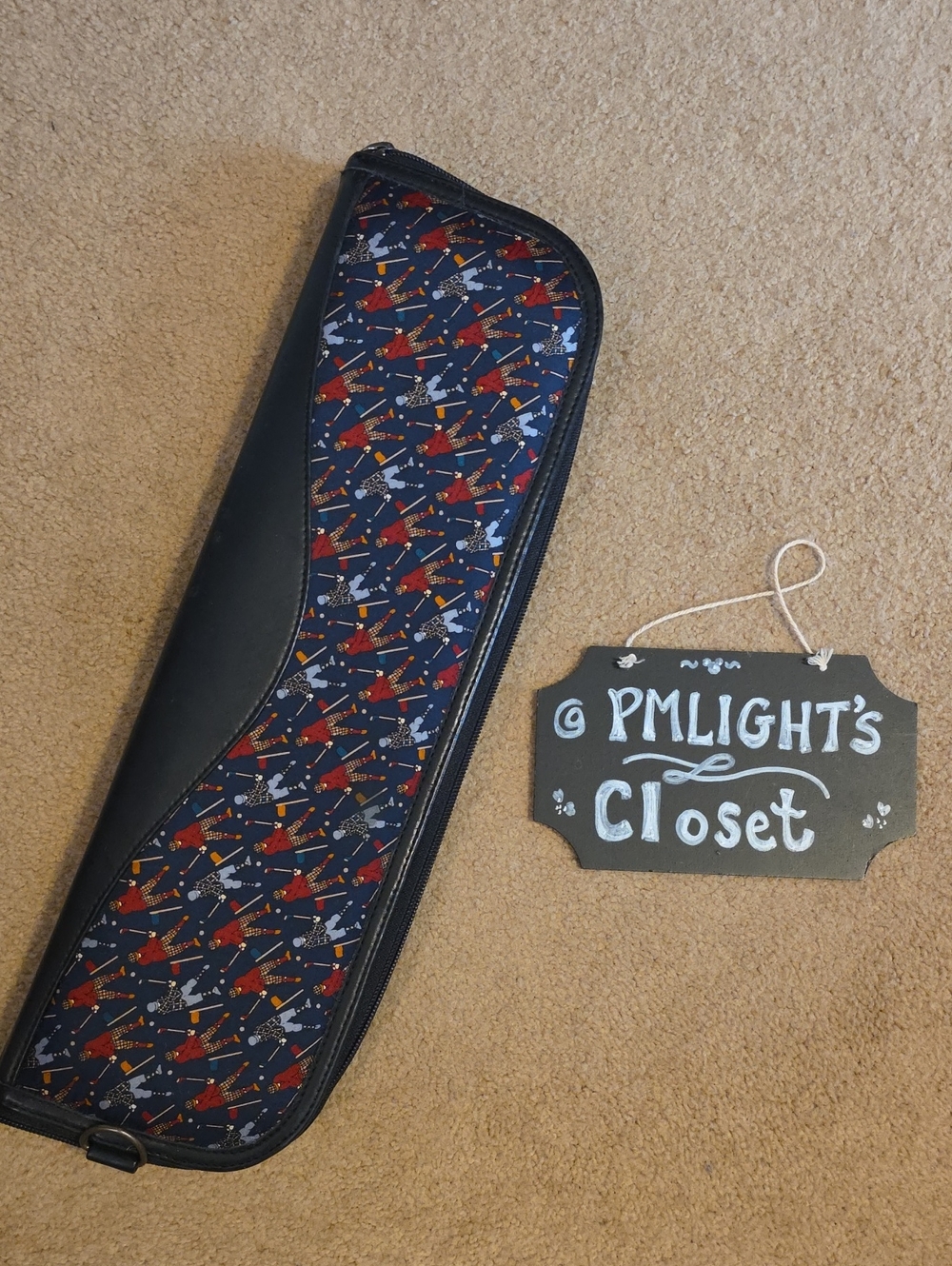 Buxton Zip Travel Case Neck Ties Black Navy Golf Pattern